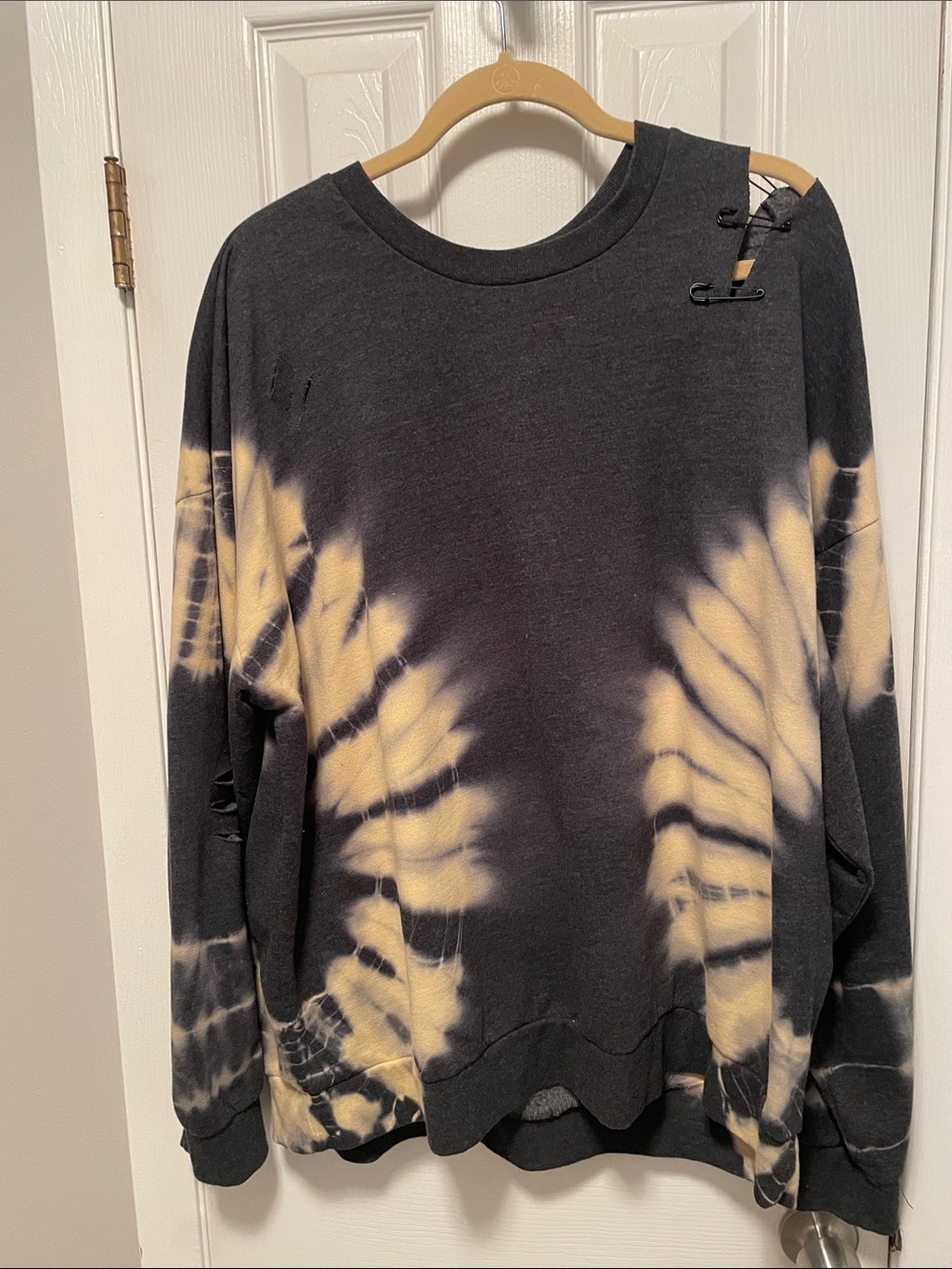 Black and Bleach Tie-Dye Distressed Crewneck Sweatshirt